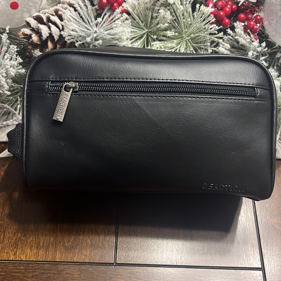 Brand new mens Kenneth Cole travel bag - Picture 12 of 13